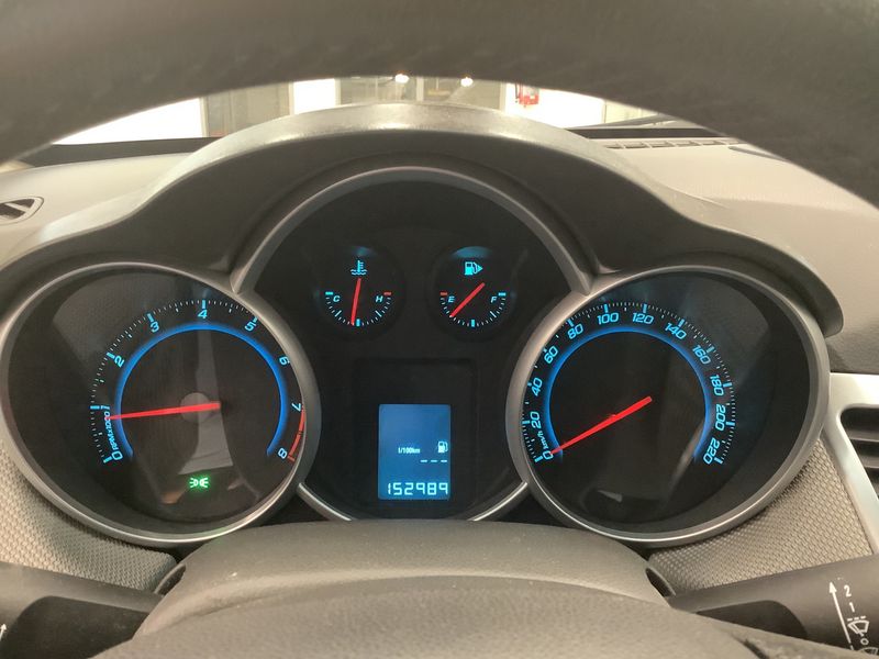 Chevrolet Cruze 1.6 LS — zdjęcie 4