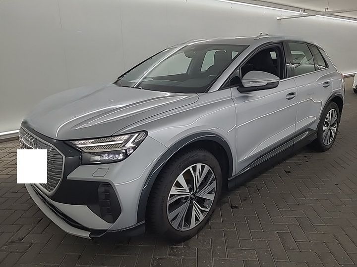 Q4 40 e-tron