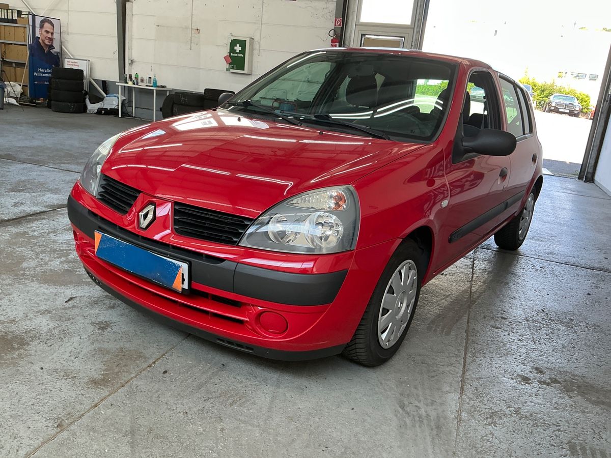 Renault Clio 2004