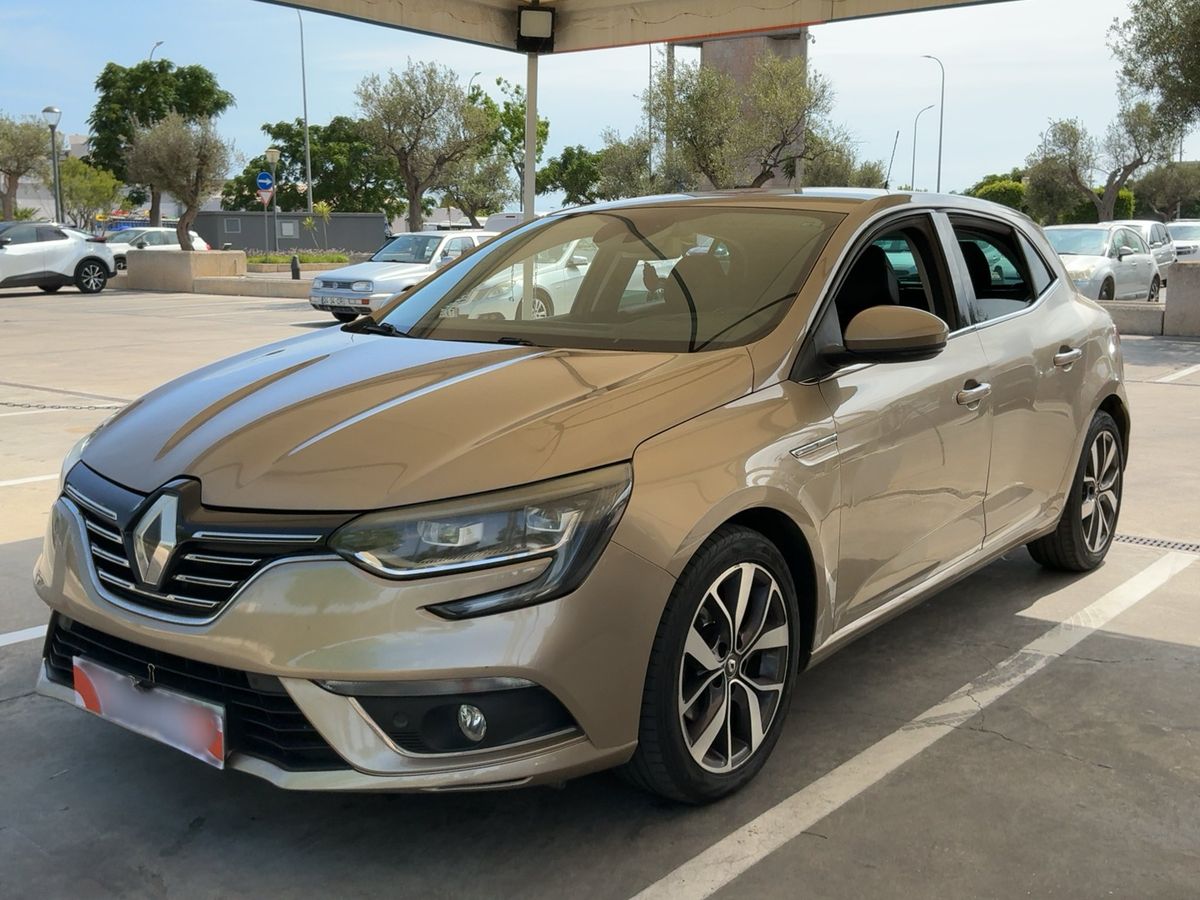 Renault Megane 2017 — photo 1
