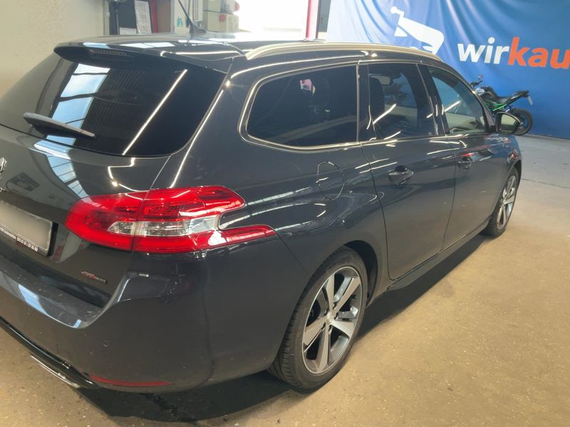 Peugeot 308 1.2 e-THP Allure 2017 – снимка 8