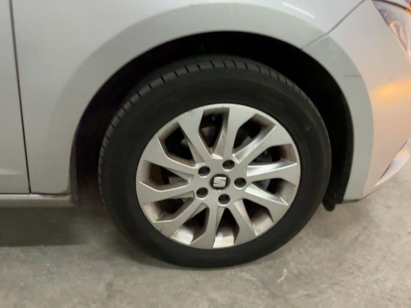 Seat Leon 1.6 TDI Style 2015 – снимка 11