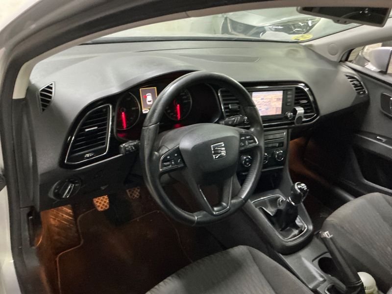 Seat Leon 1.6 TDI Style 2015 – снимка 24