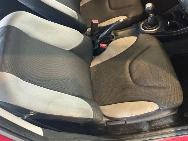 Honda Jazz 1.4 Si 2015 – снимка 31
