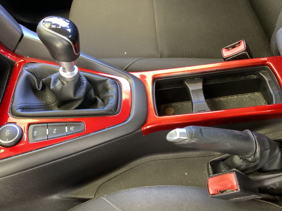 Ford Focus 2015 — photo 36