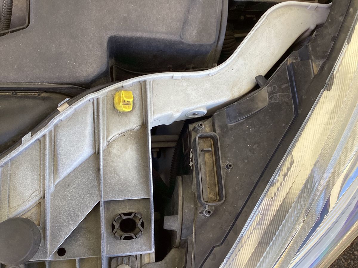Ford Focus 2015 — photo 26