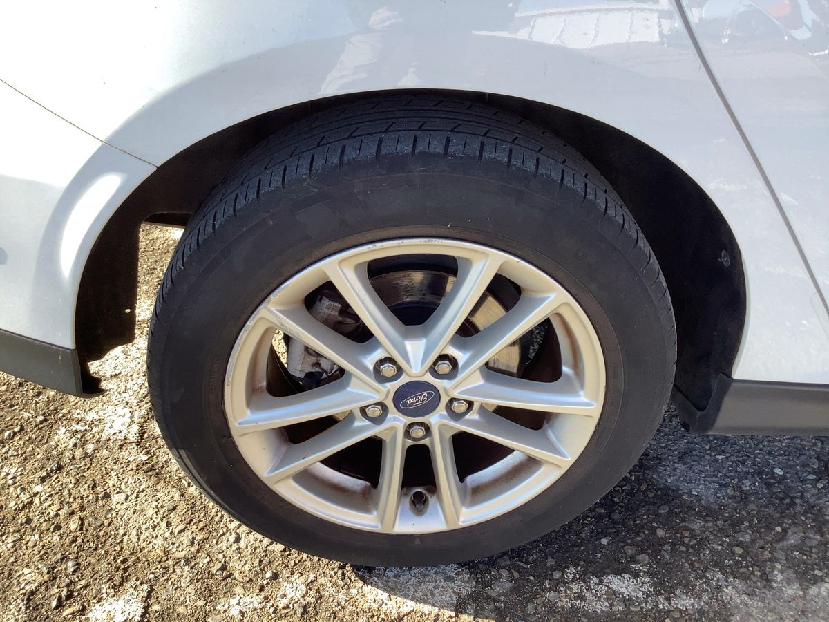 Ford Focus 2015 — photo 10