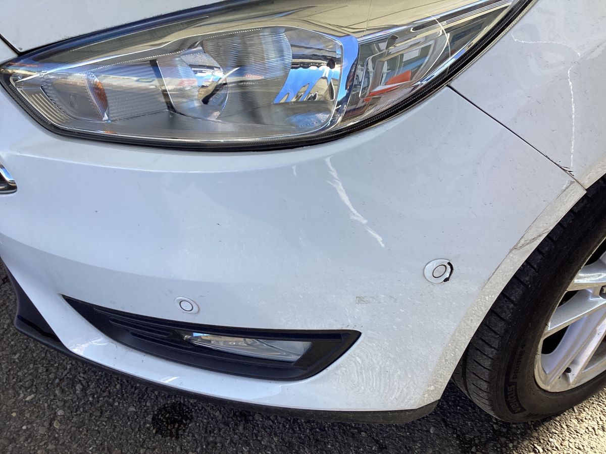 Ford Focus 2015 — photo 3