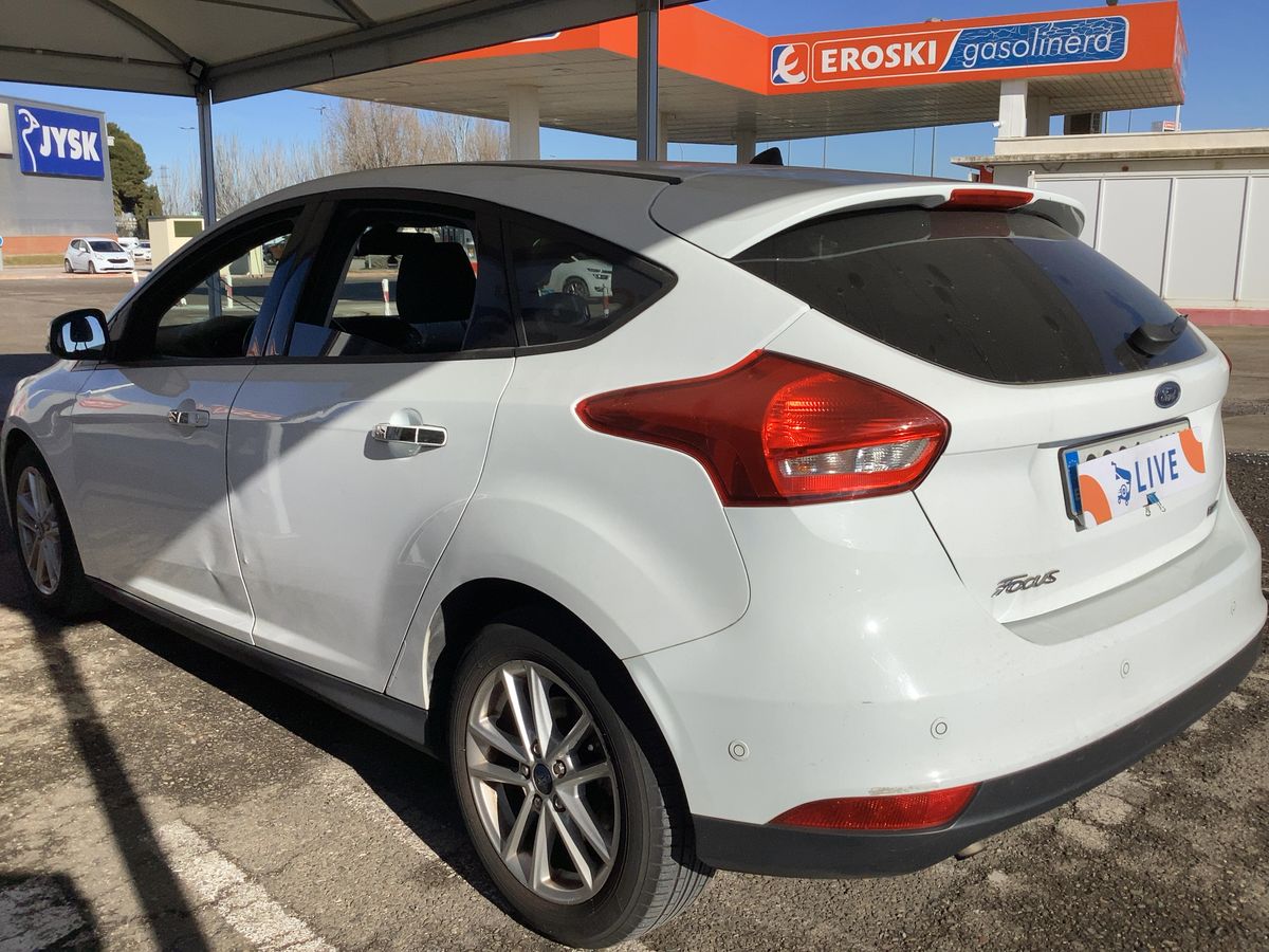 Ford Focus 2015 — photo 7