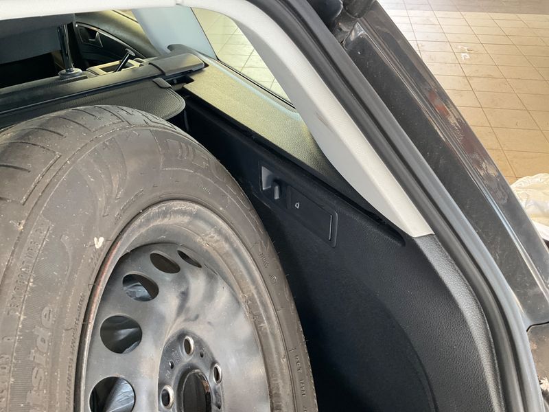 Volkswagen Golf VII 1.6 TDI Trendline BlueMotion Tech 2015 – снимка 28