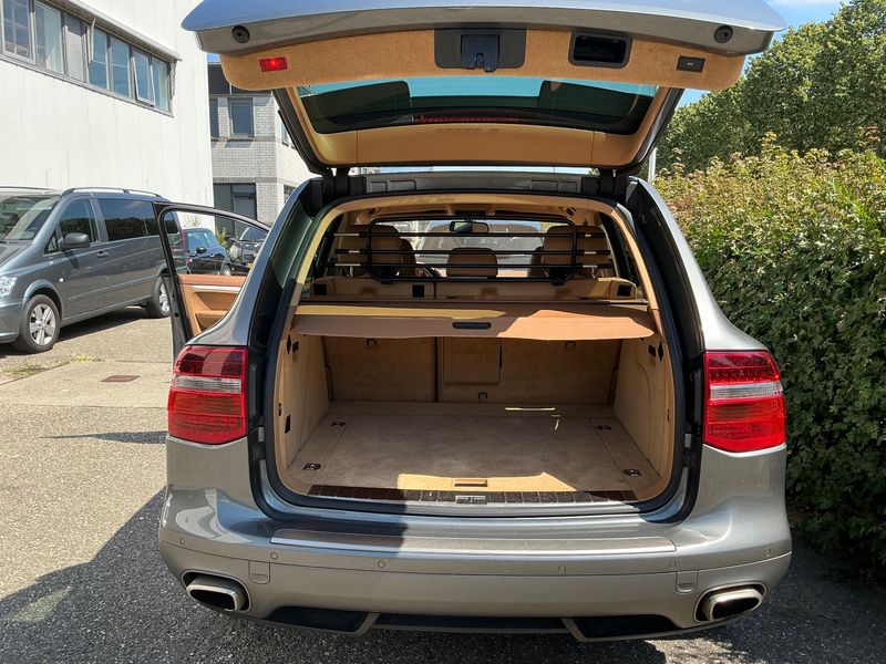 Porsche Cayenne S — zdjęcie 10
