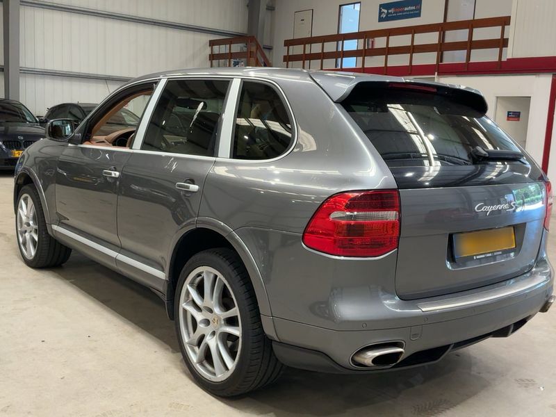 Porsche Cayenne S — zdjęcie 3