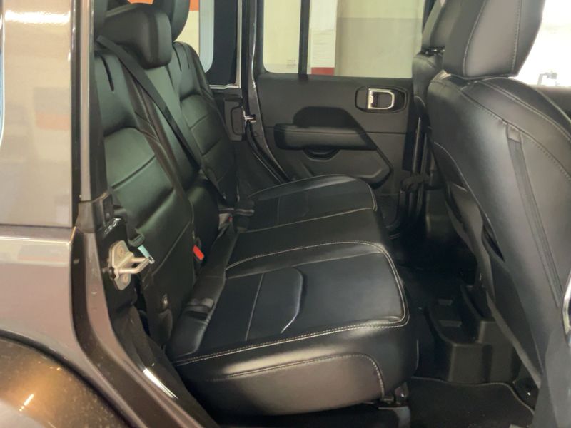 Jeep Wrangler Unlimited 2.0 4xe Plug-in Hybrid First Edition — zdjęcie 14