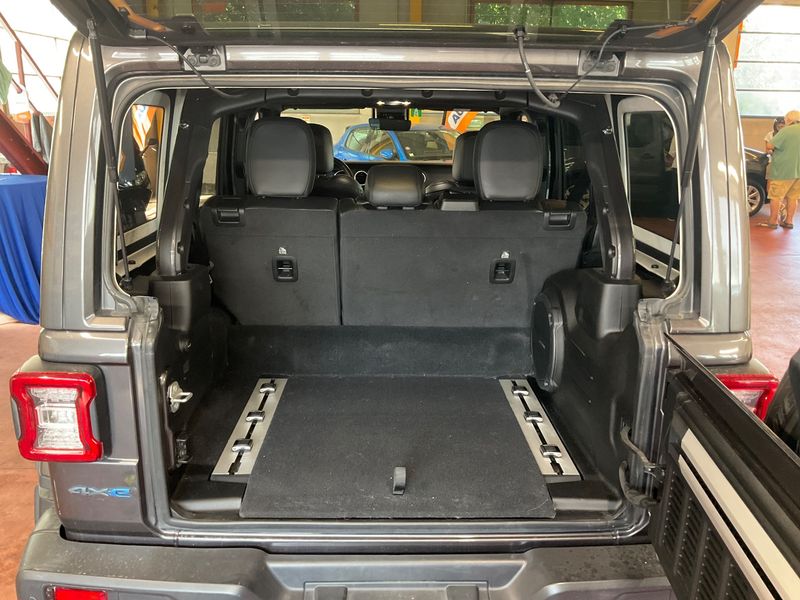 Jeep Wrangler Unlimited 2.0 4xe Plug-in Hybrid First Edition — zdjęcie 10