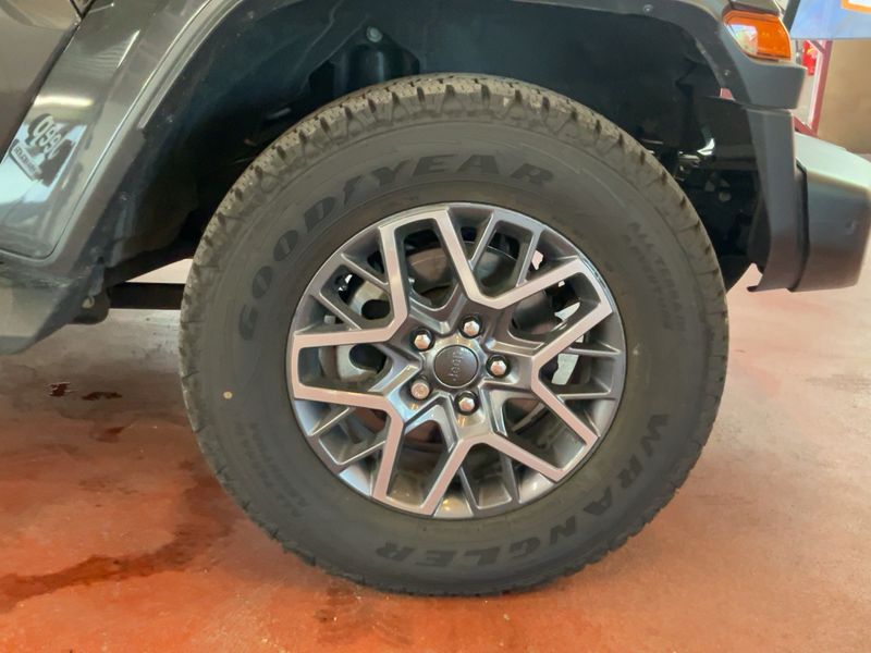 Jeep Wrangler Unlimited 2.0 4xe Plug-in Hybrid First Edition 2021 – снимка 11