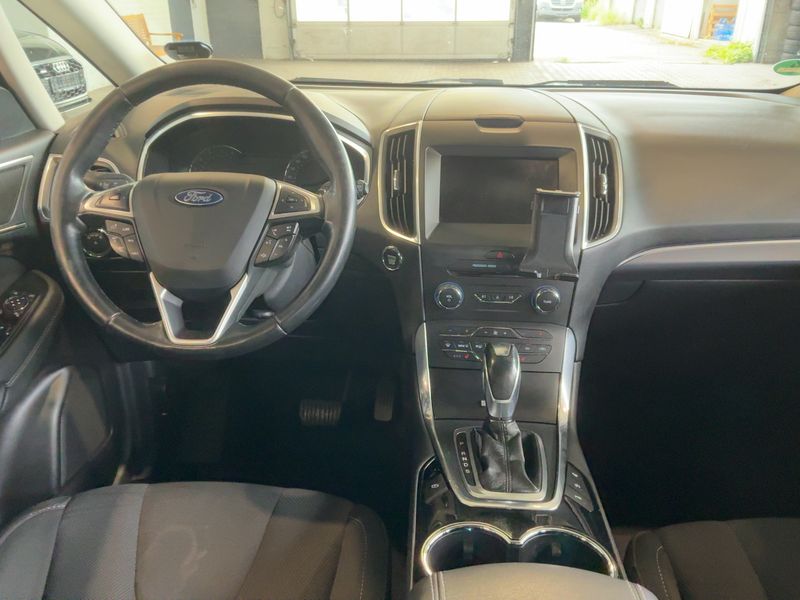 Ford S-Max 2.0 TDCi Bi-Turbo Titanium 2016 – снимка 18