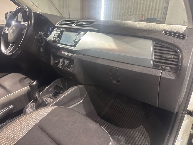 Skoda Fabia 1.4 TDI Ambition 2017 – снимка 24