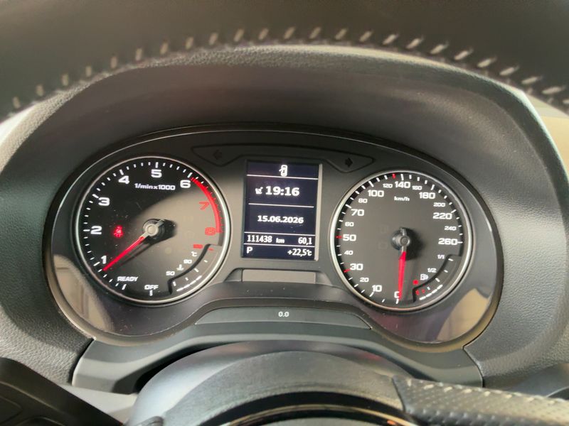 Audi Q2 1.4 TFSI ACT Sport — zdjęcie 13