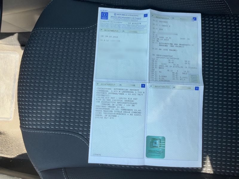 Peugeot 208 1.6 Blue-HDi Allure 2015 – снимка 20
