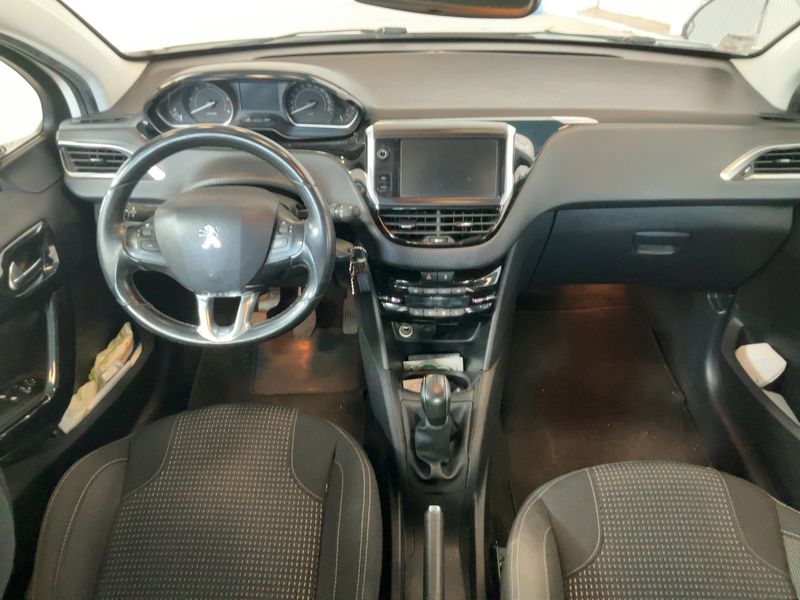 Peugeot 208 1.6 Blue-HDi Allure 2015 – снимка 17