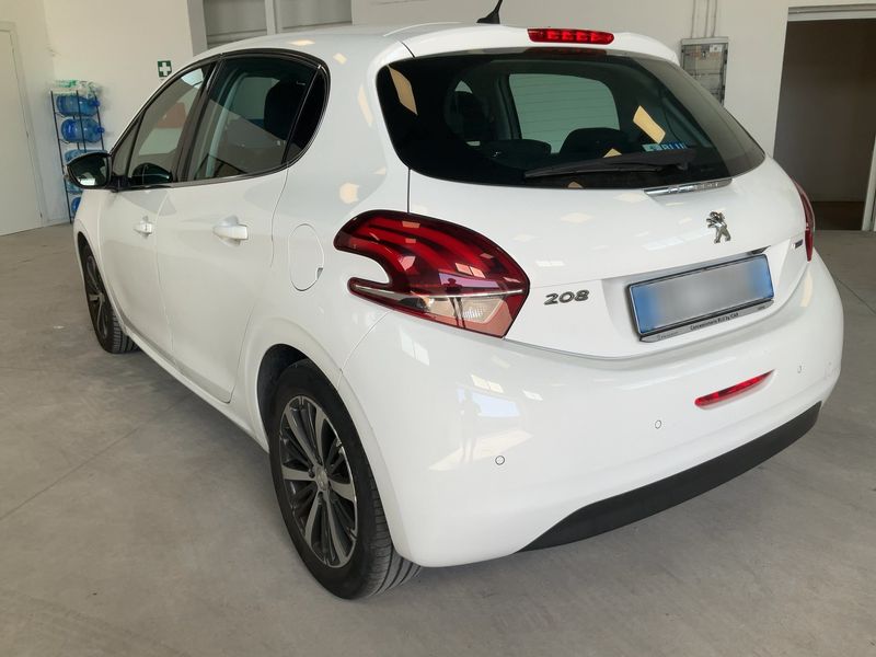 Peugeot 208 1.6 Blue-HDi Allure 2015 – снимка 6