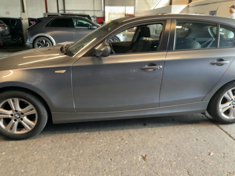 BMW 1er 118d 2011 – снимка 4