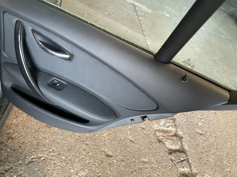 BMW 1er 118d 2011 – снимка 28