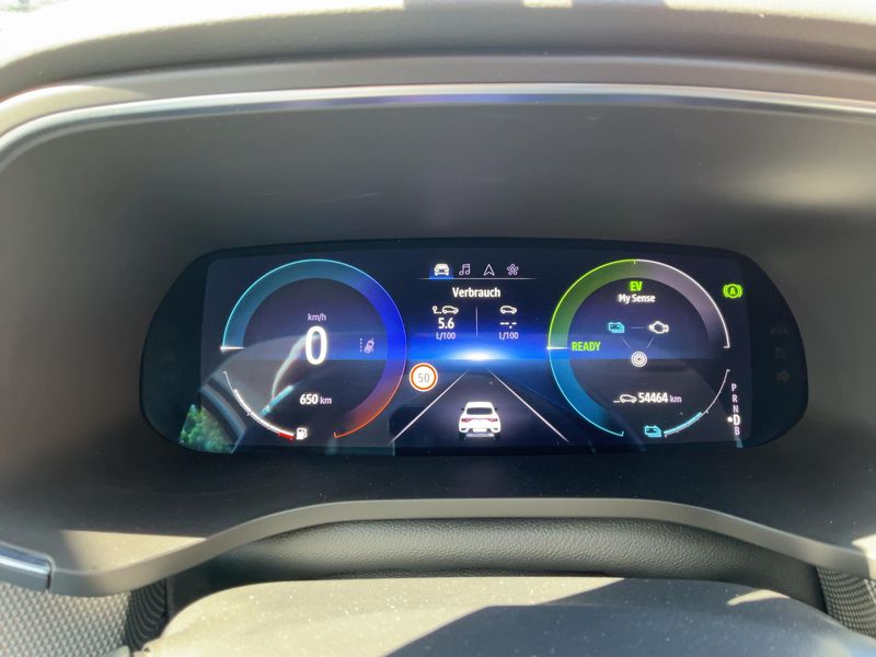 Renault Arkana 1.6 Hybrid E-Tech Intens — zdjęcie 13