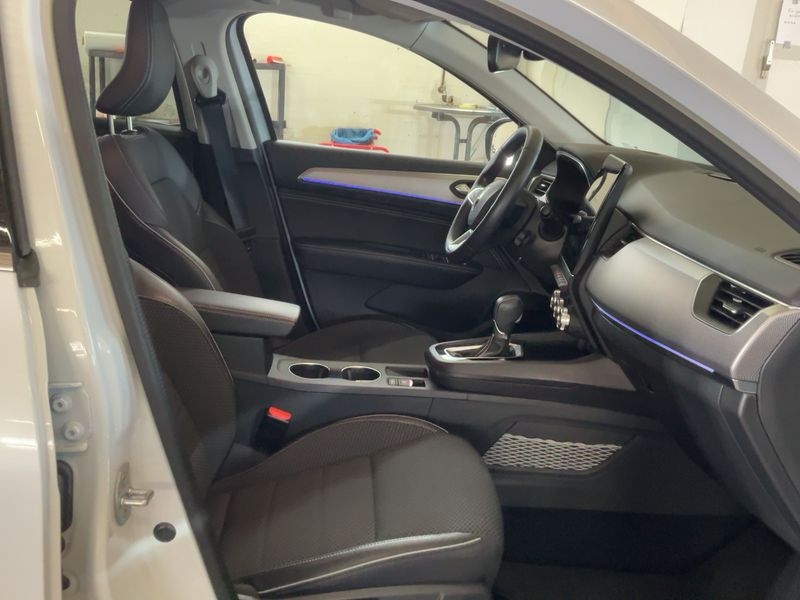 Renault Arkana 1.6 Hybrid E-Tech Intens — zdjęcie 11