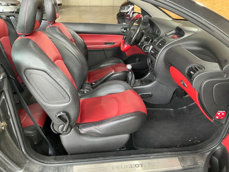 Peugeot 206 1.6 CC Platinum — zdjęcie 3