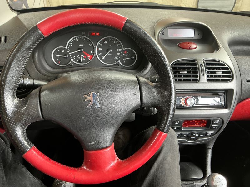 Peugeot 206 1.6 CC Platinum — zdjęcie 4