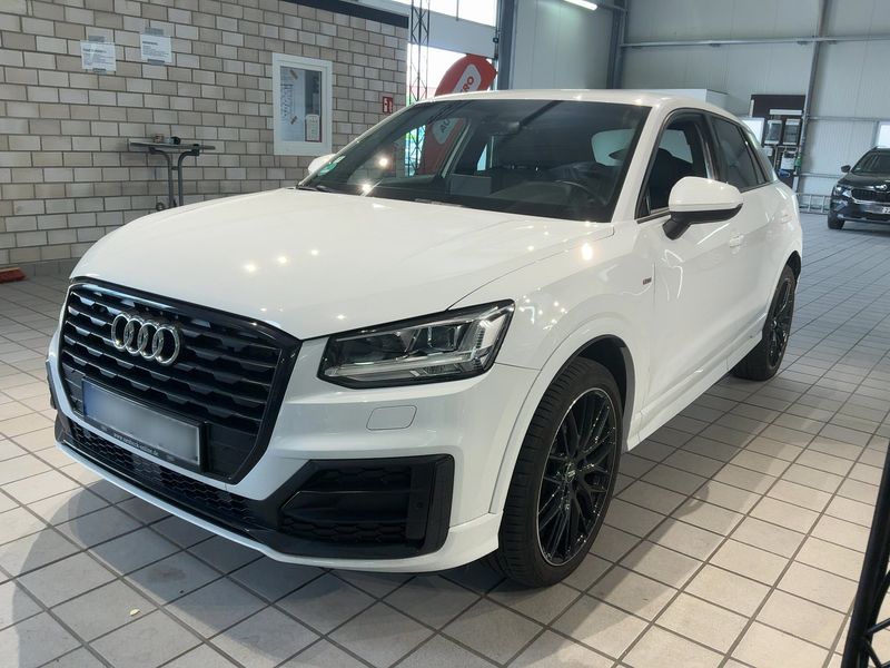 Audi Q2 1.4 TFSI ACT Sport — zdjęcie 2