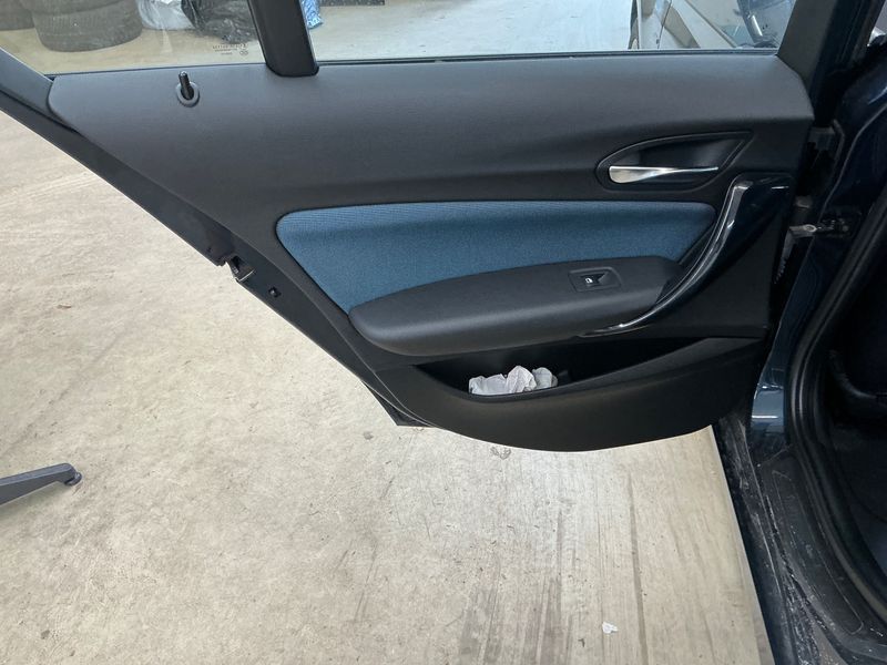 BMW 1er 120d 2012 – снимка 22