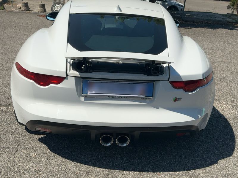 Jaguar F-TYPE 3.0 V6 R-Dynamic — zdjęcie 5