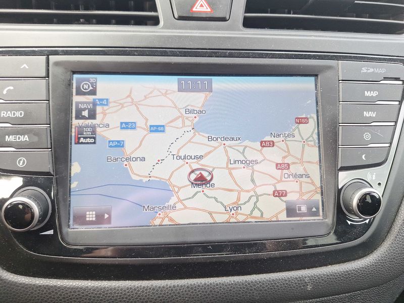 Hyundai i20 1.0 TGDI Active — zdjęcie 13
