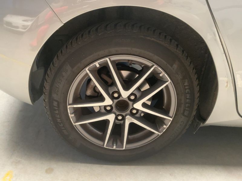 Toyota Auris 1.4 Turbodiesel Edition 2015 – снимка 9