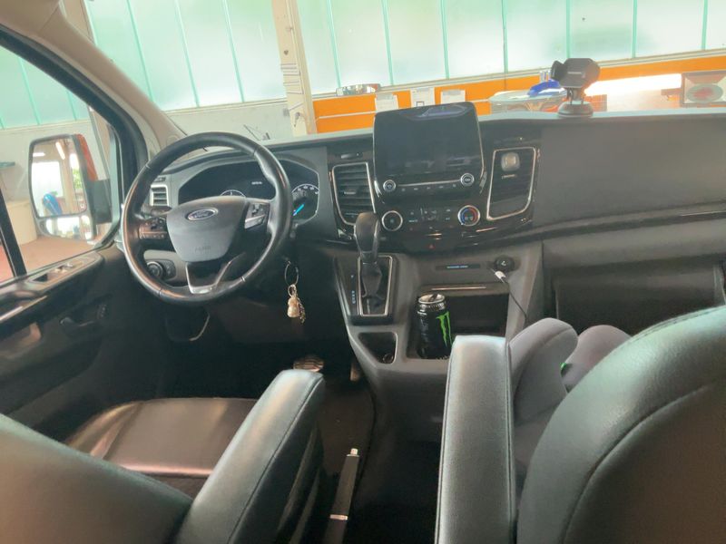 Ford Tourneo Custom 2.0 TDCi 310 L1 Sport — zdjęcie 12