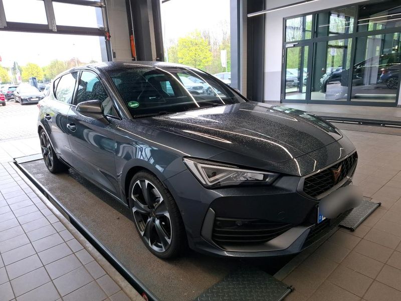 Cupra Leon 2.0 TSI VZ — zdjęcie 13