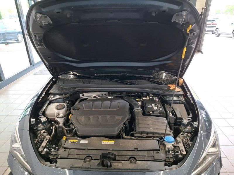 Cupra Leon 2.0 TSI VZ — zdjęcie 8