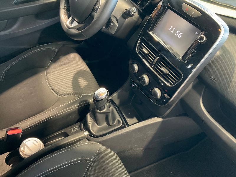 Renault Clio 0.9 Intens 2018 – снимка 24
