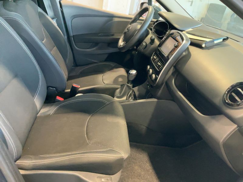 Renault Clio 0.9 Intens 2018 – снимка 16