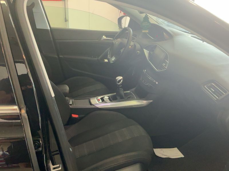 Peugeot 308 1.6 Blue-HDi Allure 2016 – снимка 16