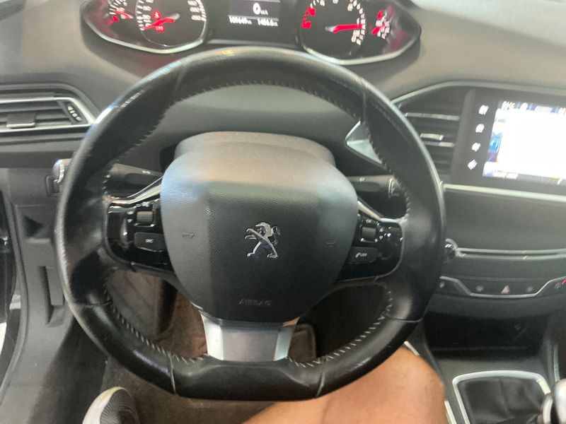 Peugeot 308 1.6 Blue-HDi Allure 2016 – снимка 25