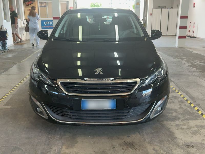 Peugeot 308 1.6 Blue-HDi Allure 2016 – снимка 14