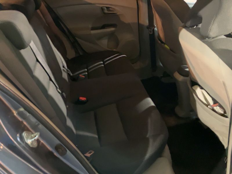 Honda Insight 1.3 Hybrid Executive — zdjęcie 14