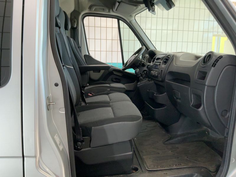 Renault Master 2.3 dCi L1H2 HKa 3,3t 2014 – снимка 16
