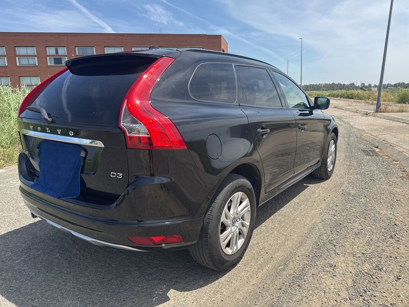 Volvo XC60 2.0 D3 Kinetic 2WD — zdjęcie 22
