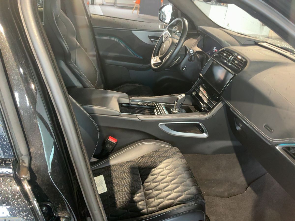 Jaguar F-Pace 2020 — photo 17