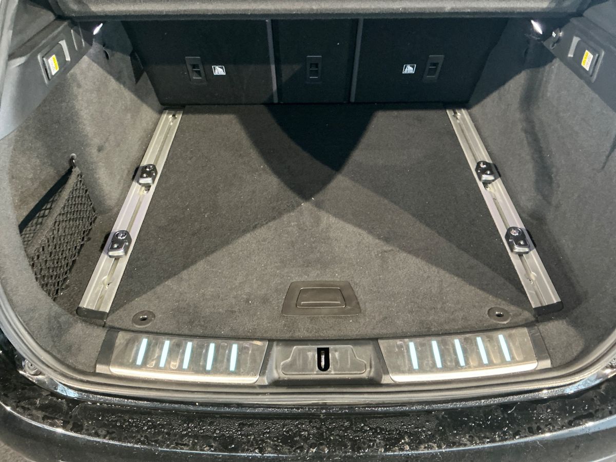 Jaguar F-Pace 2020 — photo 27