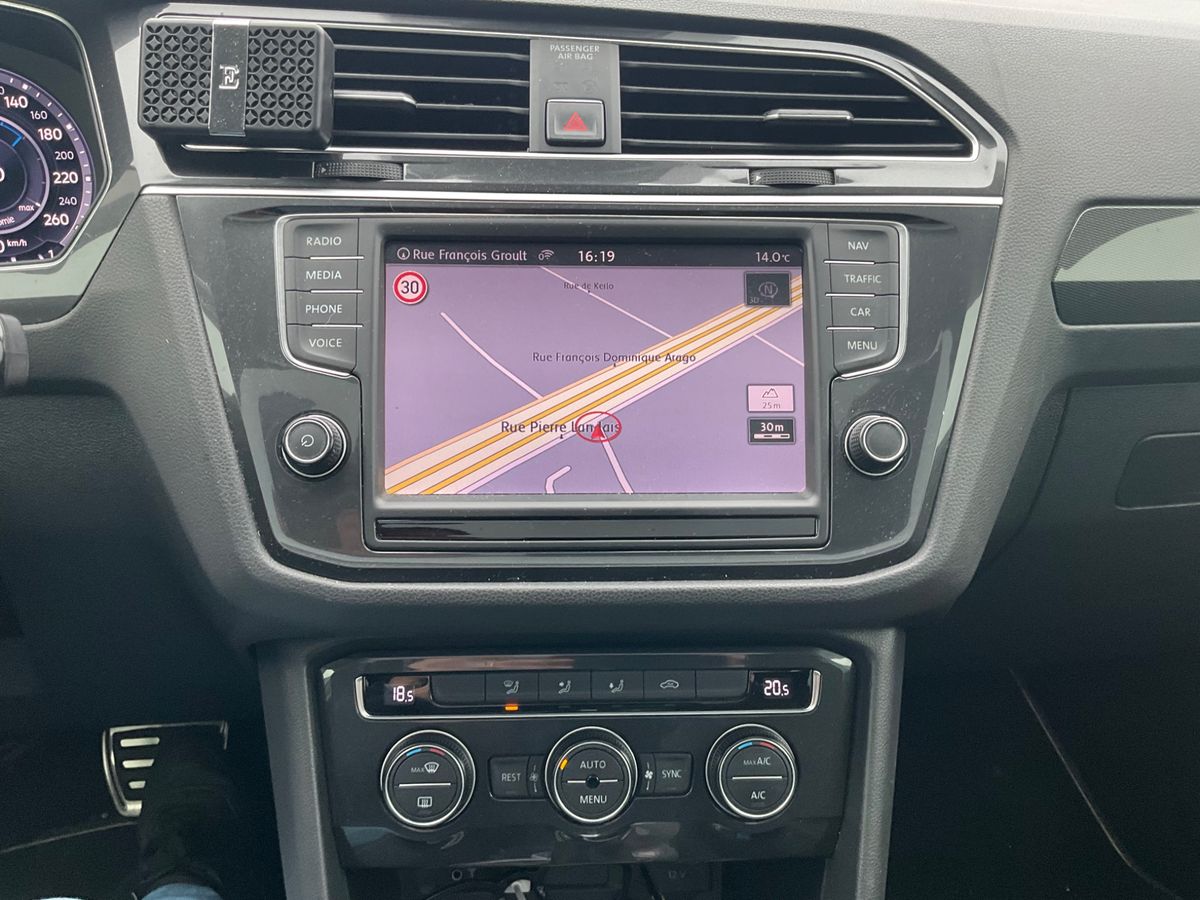 Volkswagen Tiguan 2016 — photo 25
